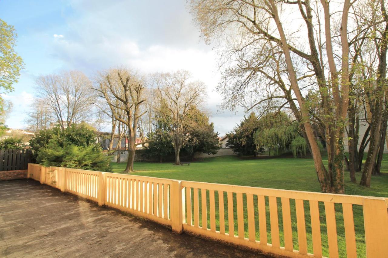 Derniere Reservations Avant Indisponibilite En Septembre Pour 12 Mois, Illimites Jacuzzi Spa Bain A Remous Interieur, Sauna Interieur, Parking Reserve, Vue Et Acces Parc, Prestations Uniques, 1Er Etage Corbeil-Essonnes Exterior foto
